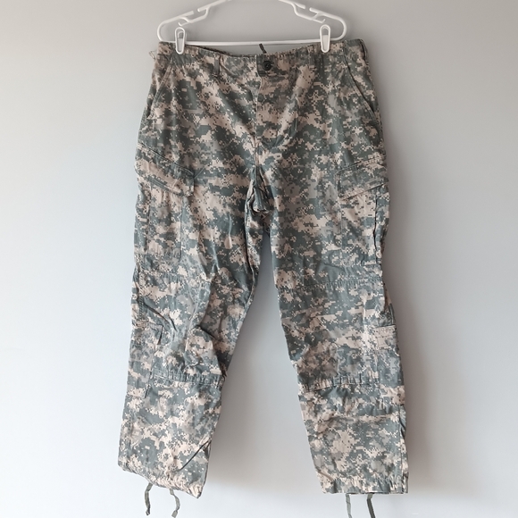 U.S. Army Combat Uniform Cargo Digital Camo Pants Large Regular - Picture 1 of 9